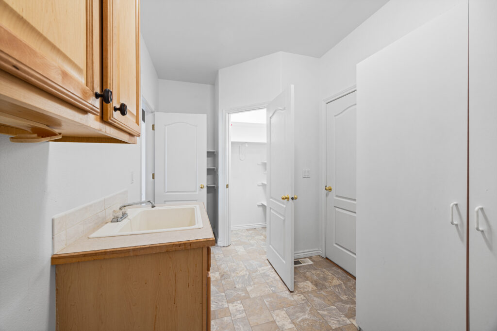 Laundry room view of house at 2680 south loftus way in meridian, idaho listed by jeff sudmeier with idahoreal.estate team at action real estate.