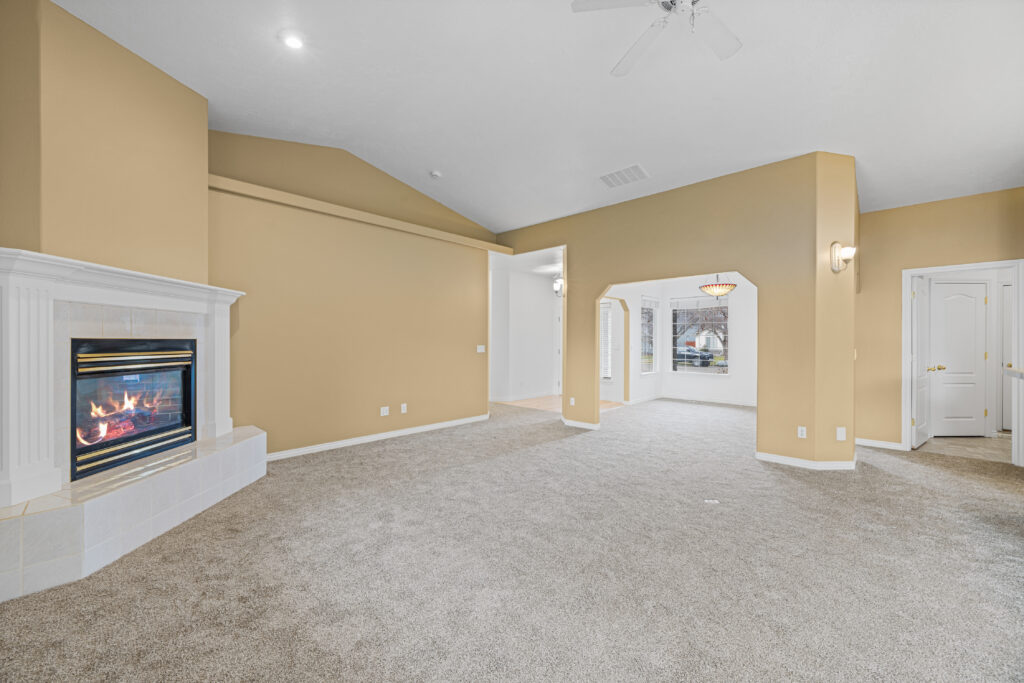Living room view of house at 2680 south loftus way in meridian, idaho listed by jeff sudmeier with idahoreal.estate team at action real estate.