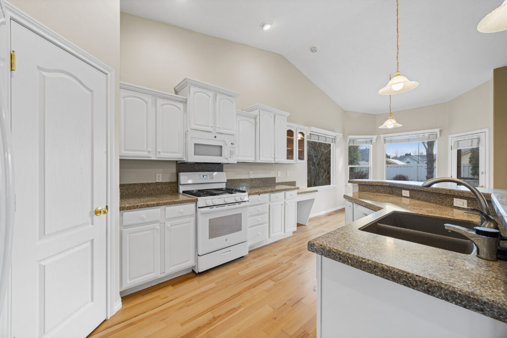 Kitchen view of house at 2680 south loftus way in meridian, idaho listed by jeff sudmeier with idahoreal.estate team at action real estate.