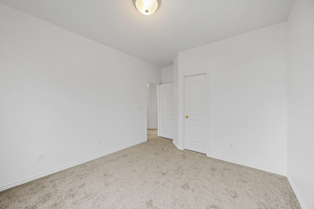 Guest bedroom view of house at 2680 south loftus way in meridian, idaho listed by jeff sudmeier with idahoreal.estate team at action real estate.